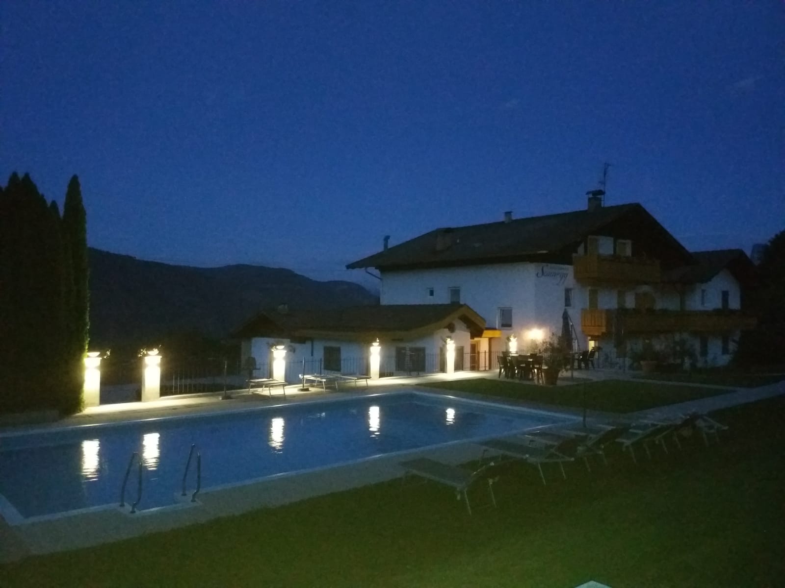 Neue Pool-Terrasse